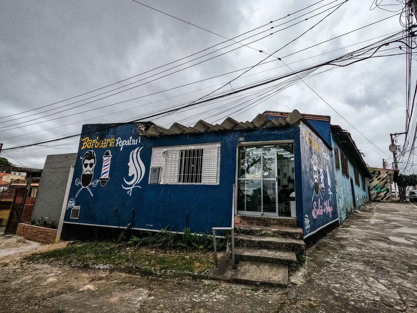 Foto da parte externa da empresa